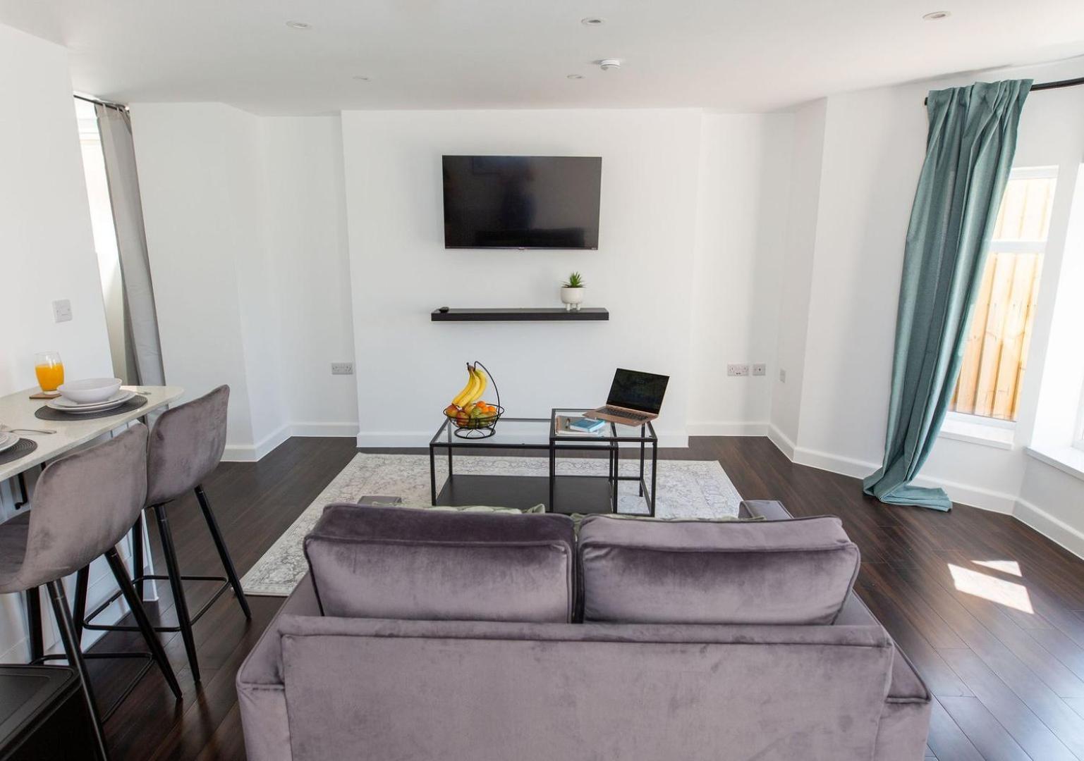 Stylish Apartment W/ Private Garden - Dog Friendly Newport  Esterno foto