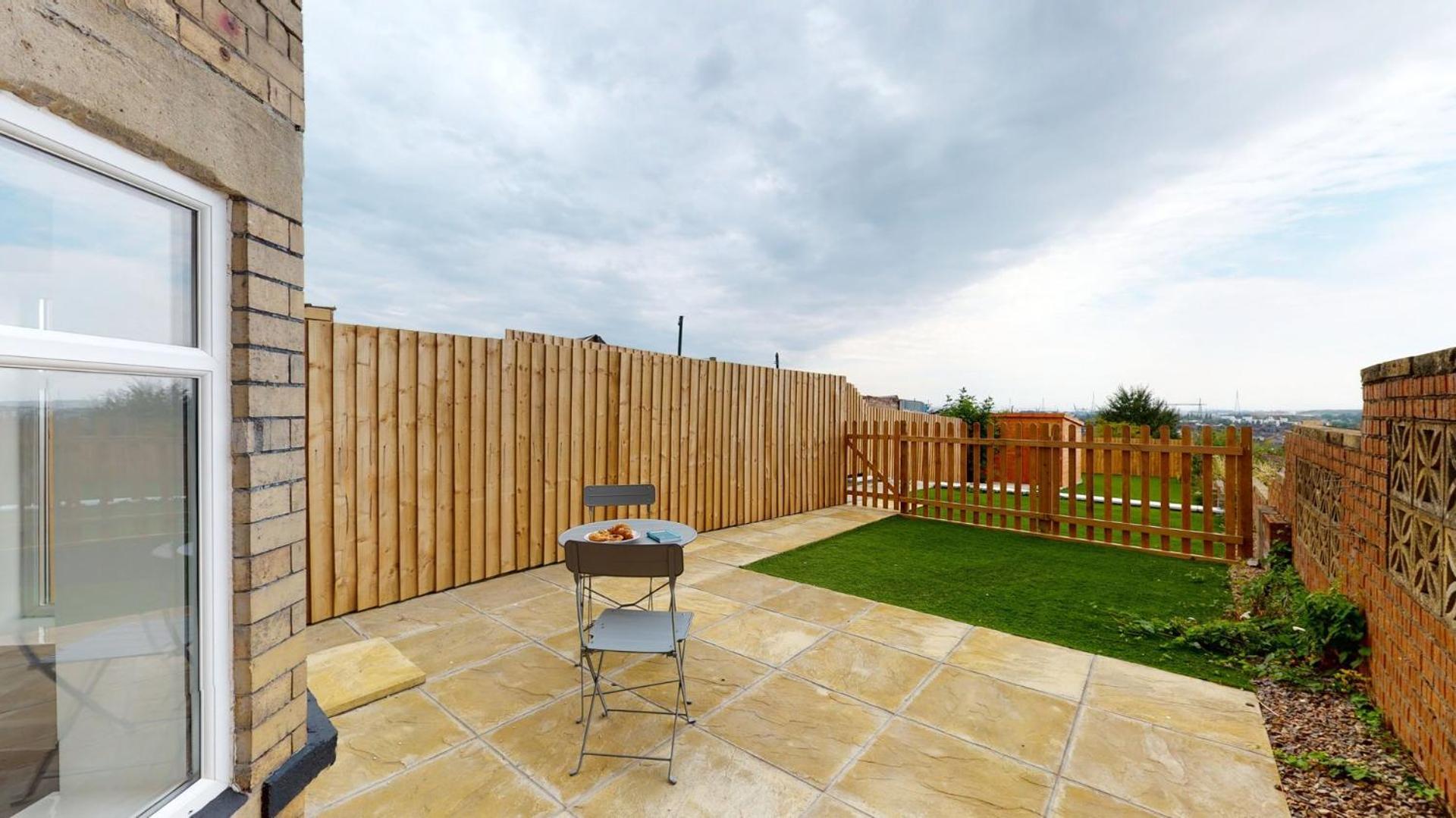 Stylish Apartment W/ Private Garden - Dog Friendly Newport  Esterno foto