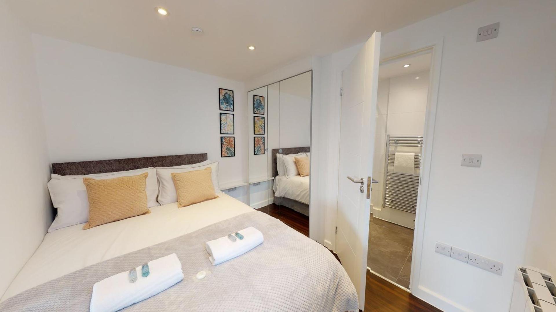 Stylish Apartment W/ Private Garden - Dog Friendly Newport  Esterno foto